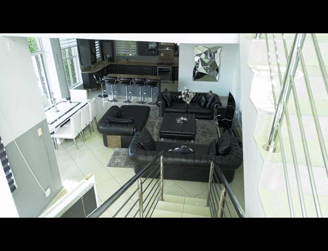 4 BEDROOM FREESTANDING FOR SALE IN BEACON BAY
